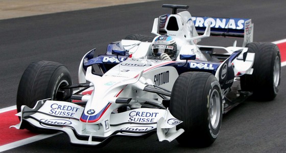 Nick-Heidfeld-priorite-du-Renault-F1-Team-pour-2010