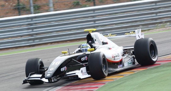 Epsilon-Euskadi-en-F1-avec-Renault-pour-2011