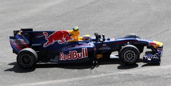 Red-Bull-Renault-signe-avec-LG