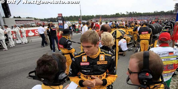 Renault-F1-n-abandonnera-pas-Vitaly-Petrov-pour-2011