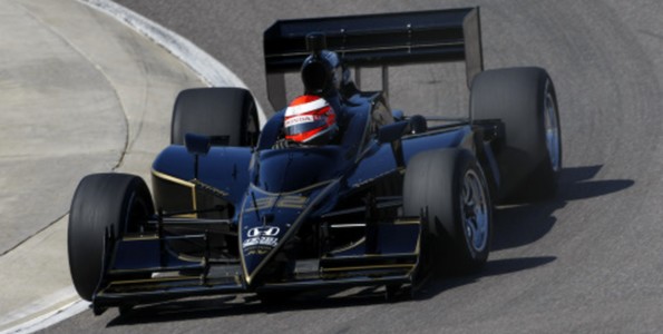 Changement-de-livree-pour-Lotus-Renault-en-2011