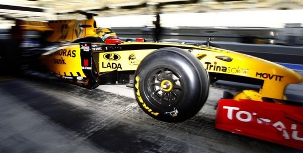 Renault-satisfait-de-ce-premier-contact-avec-les-pneus-Pirelli