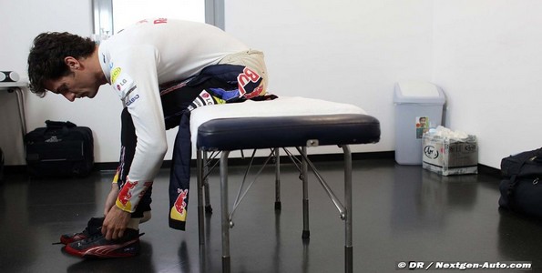 Mark-Webber-se-fracture-l-epaule-et-ne-previent-pas-son-equipe