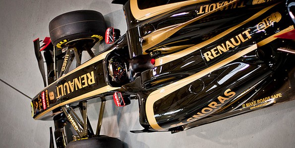 Renault-lie-a-Lotus-Renault-GP-au-moins-jusqu-en-2013-inclue