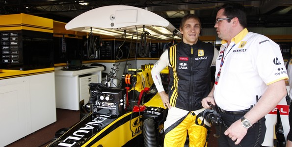 Vitaly-Petrov-chez-Lotus-Renault-GP-en-2011-C-est-genial