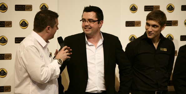 Eric-Boullier-demande-des-victoires-en-2011