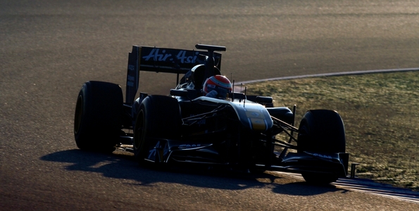 Le-Team-Lotus-Renault-cumule-les-soucis-techniques