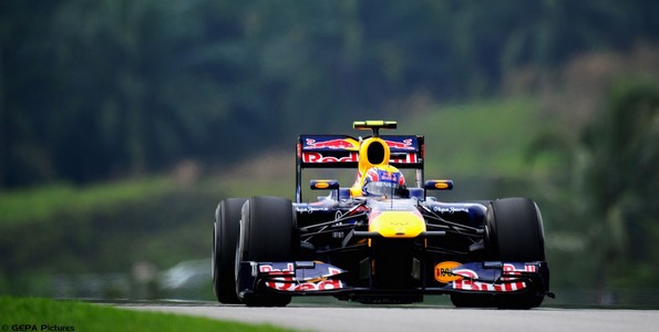 La-Red-Bull-Renault-RB7-evoluera-en-Chine