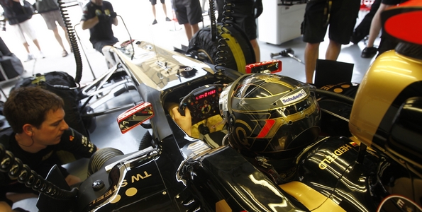 Une-journee-ordinaire-pour-le-Lotus-Renault-GP