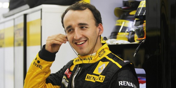 Robert-Kubica-communique-avec-ses-fans