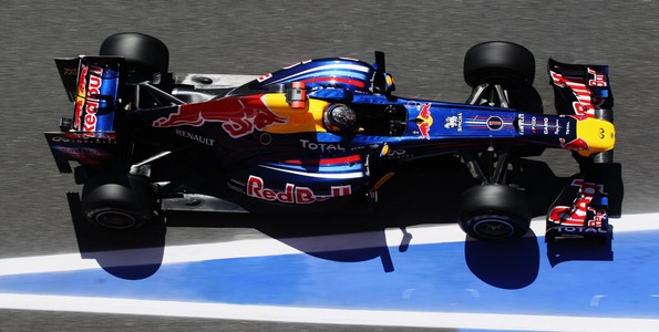 Red-Bull-Renault-surclasse-la-concurrence