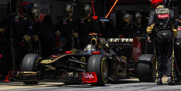 Lotus-Renault-GP-va-devoir-travailler-ses-arrets-aux-stands