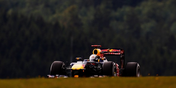 Le-Red-Bull-Racing-Renault-domine-par-ses-rivales