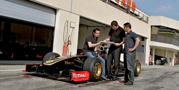 Lotus-Renault-GP-en-demonstration-au-Castellet