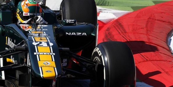 Team-Lotus-avec-Renault-Sport-F1-sur-du-long-terme