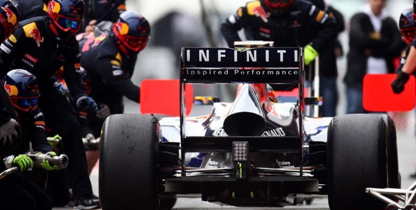 Officiel-Infiniti-prolonge-avec-Red-Bull-Racing-Renault