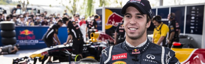 Antonio-Felix-da-Costa-et-Robin-Frijns-avec-Red-Bull-a-Abu-Dhabi