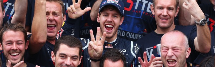 La-passe-de-trois-pour-Sebastian-Vettel