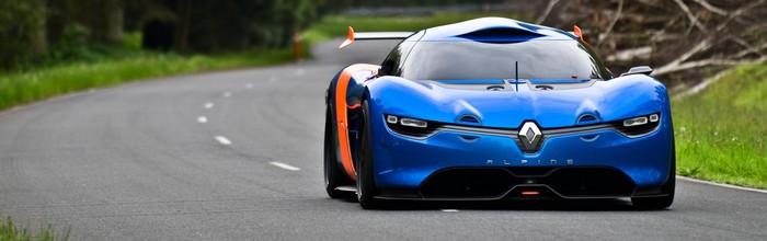 Officiel-Alpine-et-Renault-au-Mans-avec-Signatech