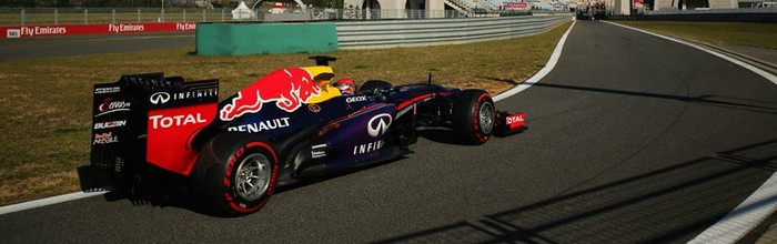 L-Infiniti-Red-Bull-Racing-complimente-Renault