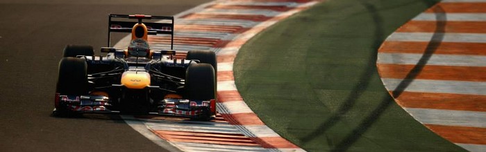 Abu-Dhabi-Course-Red-Bull-Renault-s-offre-le-double