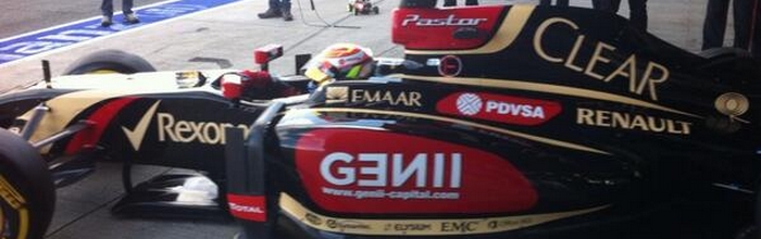 Le-Lotus-F1-Team-occupe-la-toile-et-tourne-une-photo-de-la-E22-de-sortie