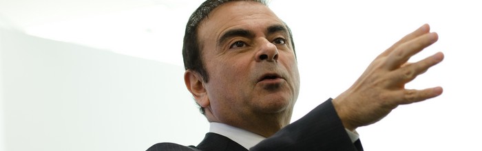 Carlos-Ghosn-reconduit-a-la-tete-du-groupe-Renault