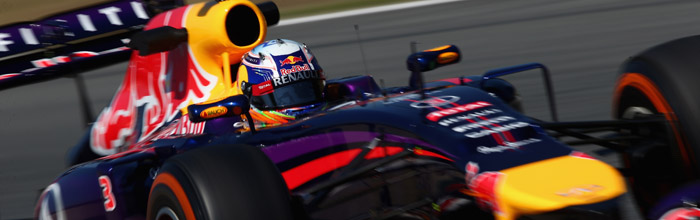 Ricciardo-progresse-Vettel-va-a-reculons