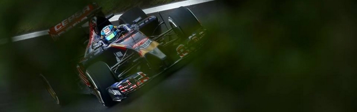 Total-pour-soutenir-Jean-Eric-Vergne-chez-Toro-Rosso-Renault