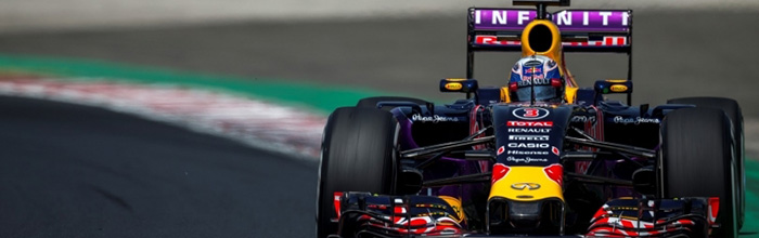 Hongrie-EL2-Red-Bull-en-embuscade-derriere-Mercedes