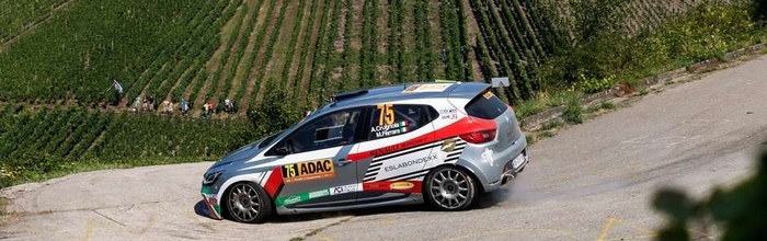 Renault-Sport-en-lutte-pour-le-podium-final-en-WRC3