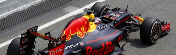 Verstappen-termine-les-essais-en-tete-a-Barcelone