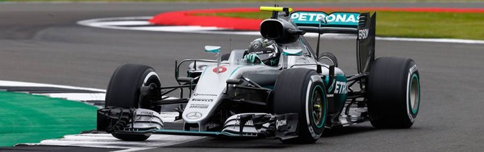 Allemagne-Qualif-Nico-Rosberg-brille-devant-son-public