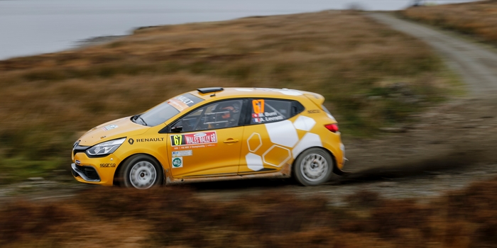 Renault-Sport-Rally-Team-termine-sa-saison-2016-avec-les-honneurs