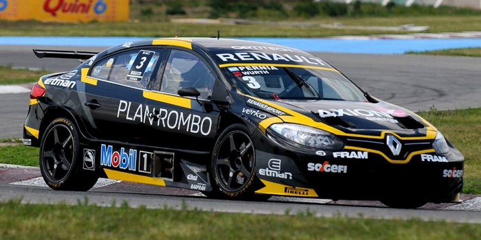 STC2000-Renault-sacre-Champion-d-Argentine-2016