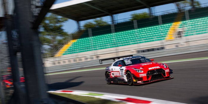 Nissan-debute-sa-campagne-en-Blancpain-GT-Series-Endurance-Cup