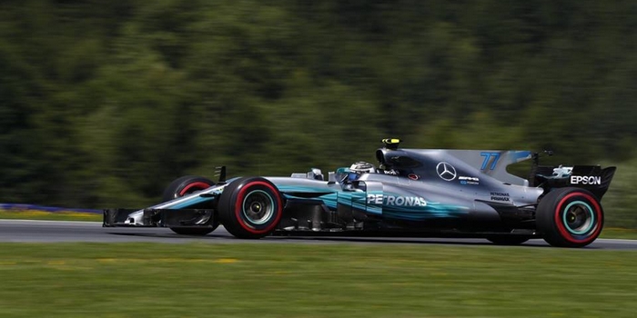 Autriche-Course-Bottas-resiste-a-Vettel-et-s-impose