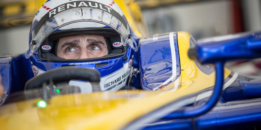 Nicolas-Prost-confirme-dans-la-seconde-Renault-Zoe-du-DA-Racing