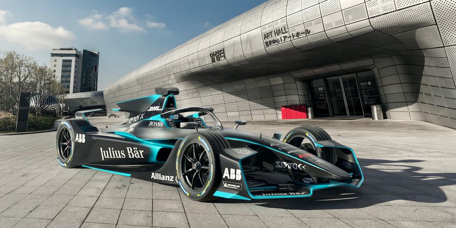 La-nouvelle-Formule-E-Gen2-EVO-aux-couleurs-Nissan-presentee-lundi