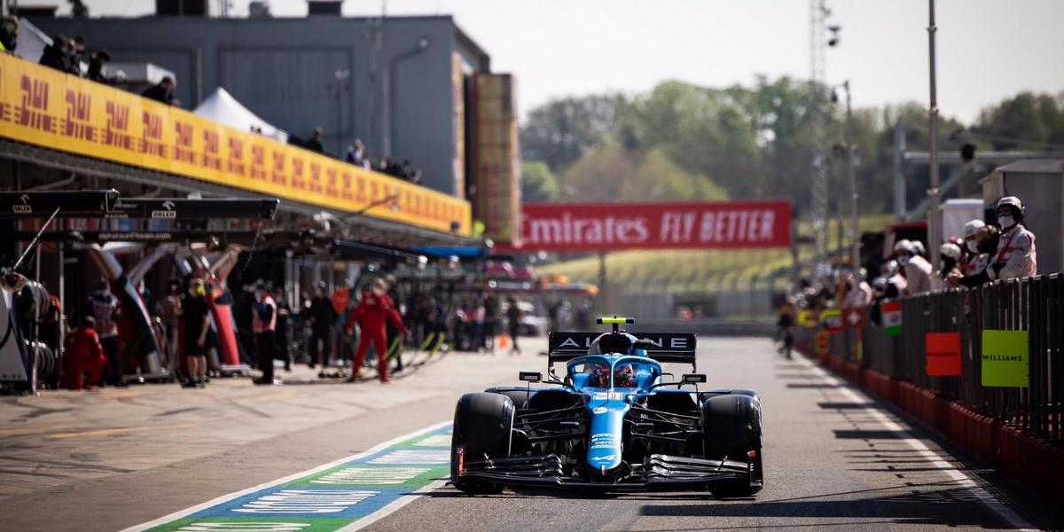 Imola-EL1-la-premiere-marque-pour-Mercedes-touchette-pour-Esteban-Ocon