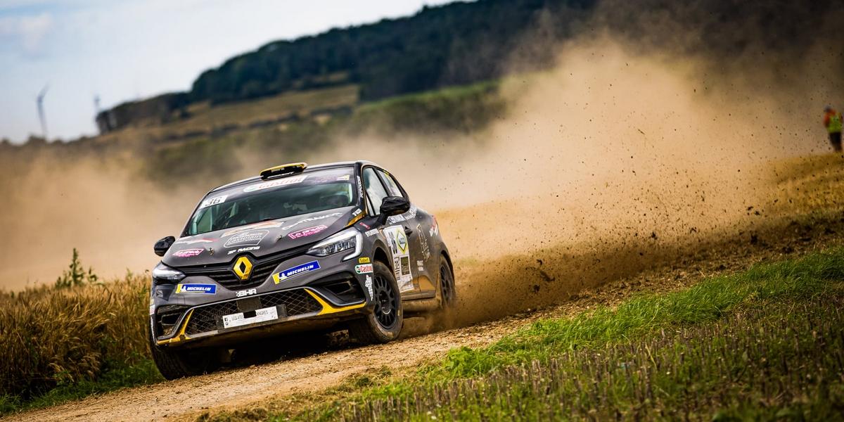 Renault-songe-a-un-retour-en-JWRC-avec-une-Clio-Rally3