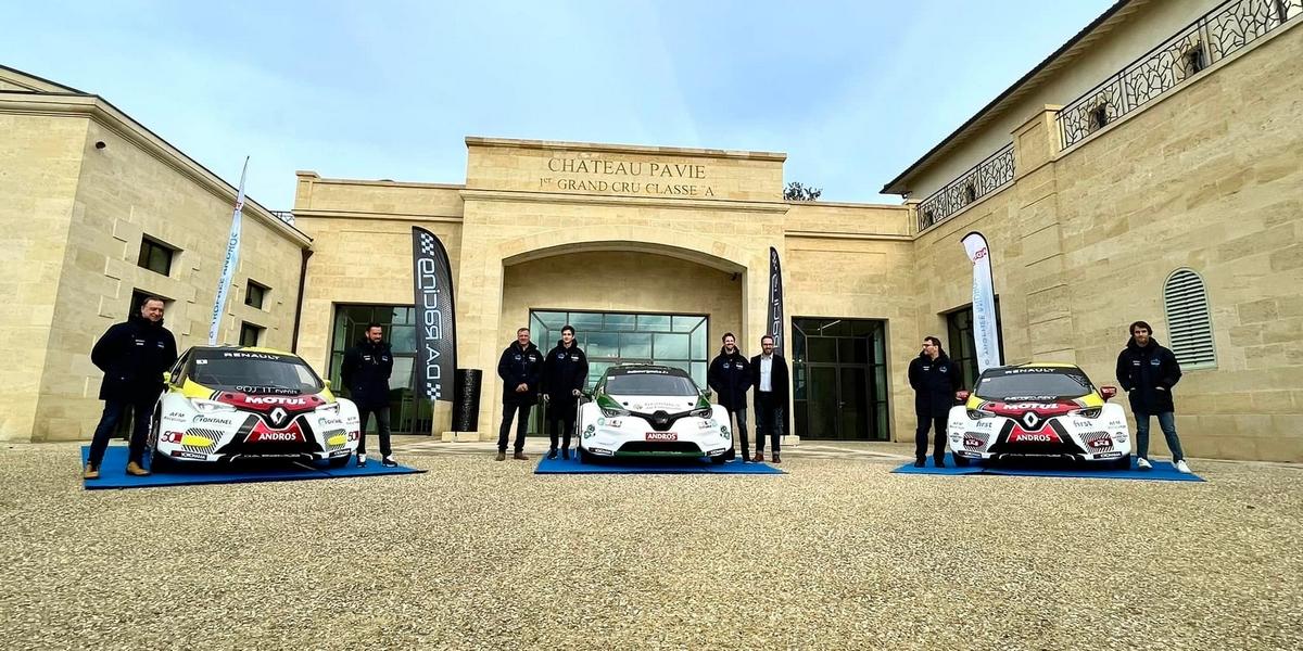 DA-Racing-et-Renault-devoilent-la-Zoe-Glace-du-e-Trophee-Andros-2021-2022