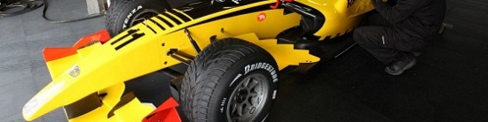 Dams-aux-couleurs-du-Renault-F1-Team