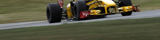 Silverstone-Course-Dimanche-noir-pour-Renault-F1