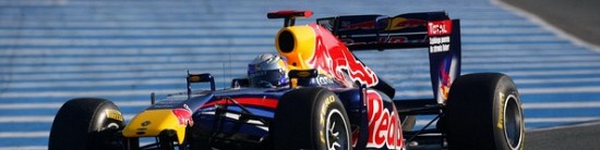 Red-Bull-Renault-tente-d-apprehender-les-gommes-Pirelli