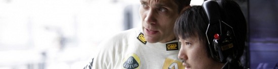 Lotus-Renault-GP-s-attend-a-une-course-tres-animee