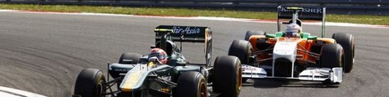 Team-Lotus-Renault-se-prepare-pour-le-Grand-Prix-d-Espagne