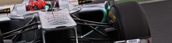 Belgique-EL1-Mercedes-GP-entre-les-gouttes