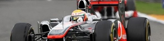 Singapour-EL1-Lewis-Hamilton-plus-fort-que-les-clous