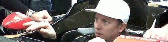 Kimi-Raikkonen-a-moule-son-baquet-a-Enstone